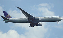 Airplane Picture - Continental Airlines 767-400ER on final approach